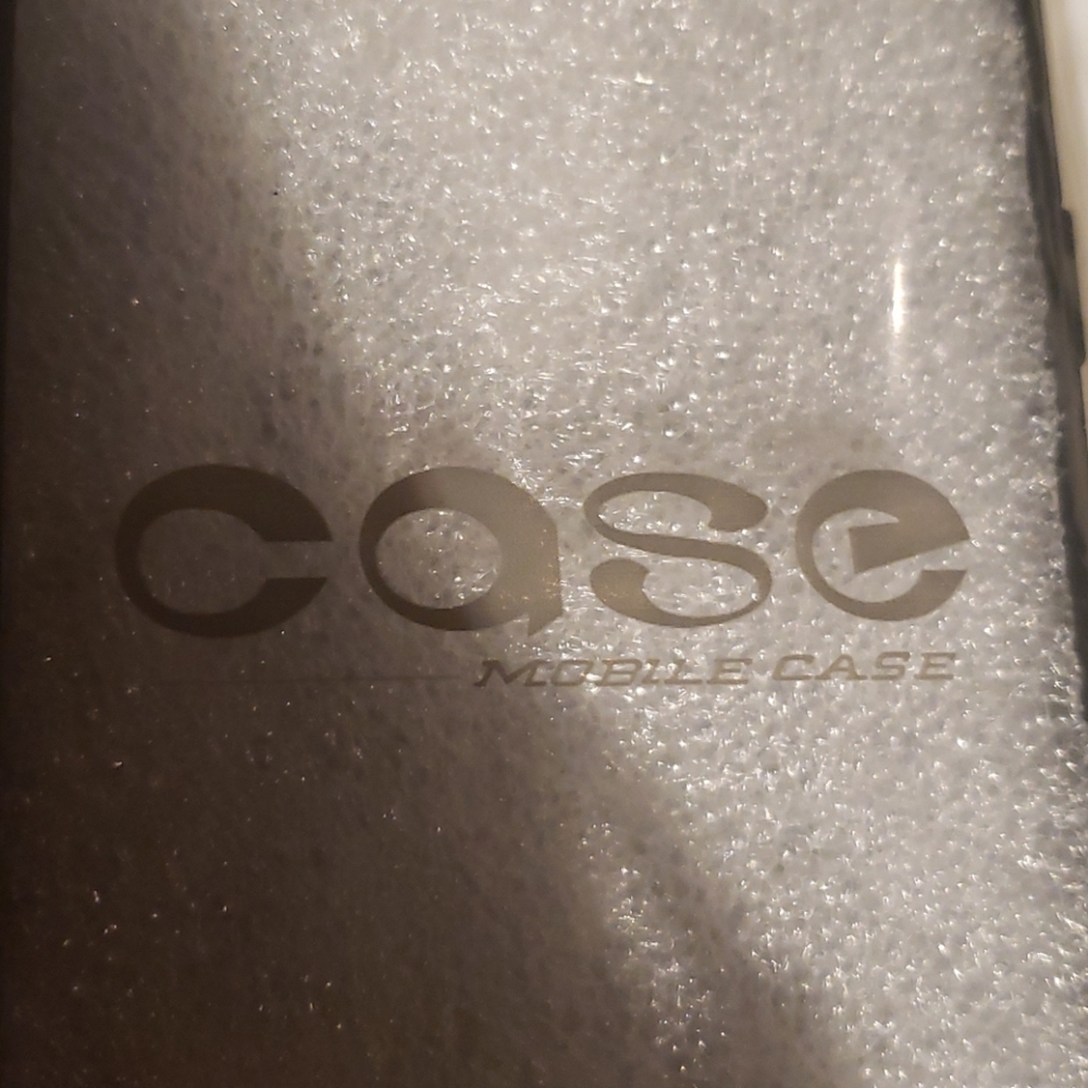 CASE Case - Picture 12 of 16